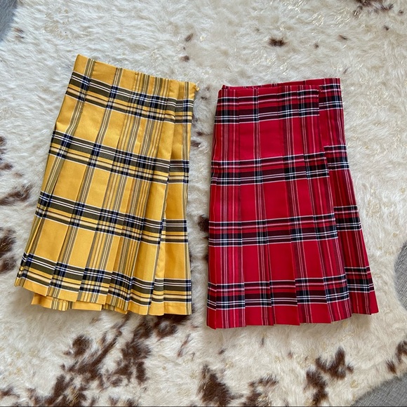 Pleated Plaid Mini Skirts - Picture 4 of 7